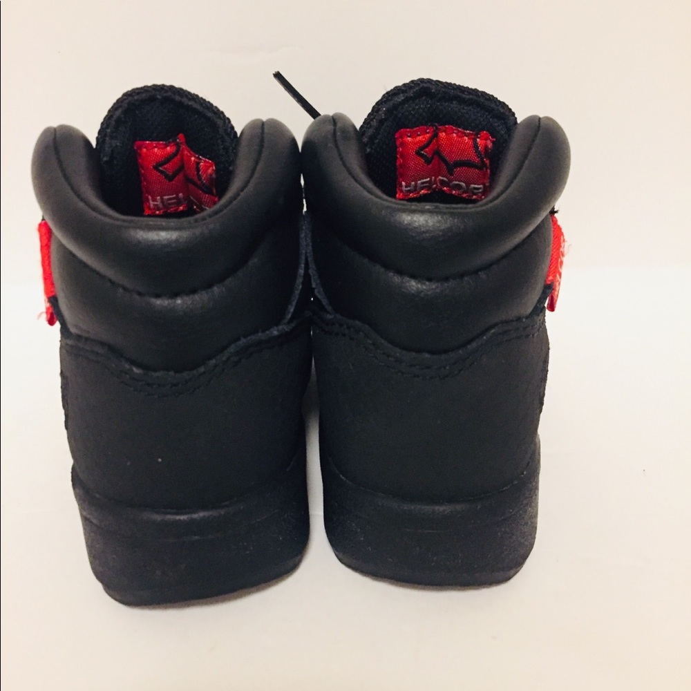 Timberlands - Picture 4 of 5
